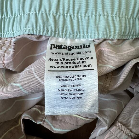 PATAGONIA Costa Rica Baggies Shorts Tan Wave Striped Elastic Waist Nylon - Picture 6 of 8